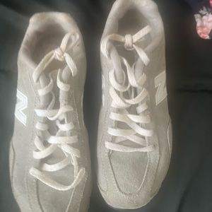 Lightly worn women’s new balance